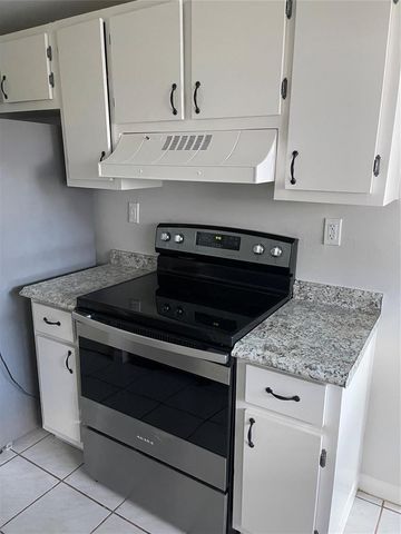 8405 NW 61st Street D-109, Tamarac, FL 33321