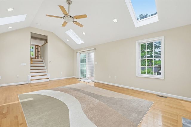 100 Lakeview Ave, Mansfield, MA 02048