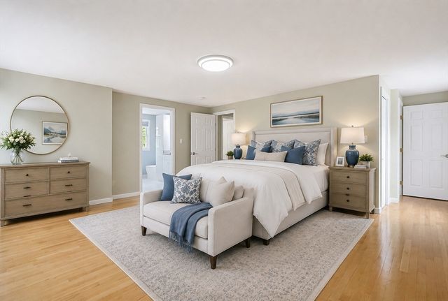 100 Lakeview Ave, Mansfield, MA 02048