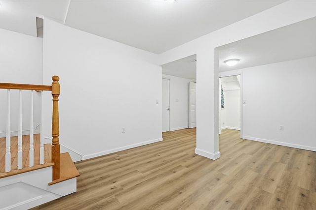 100 Lakeview Ave, Mansfield, MA 02048