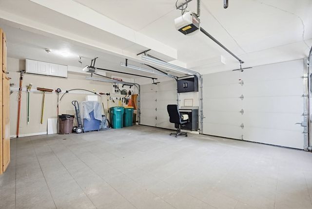 100 Lakeview Ave, Mansfield, MA 02048