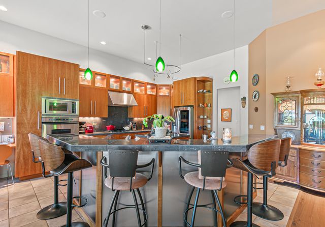 422 Robert Trent Jones Boulevard, Eagle Point, OR 97524