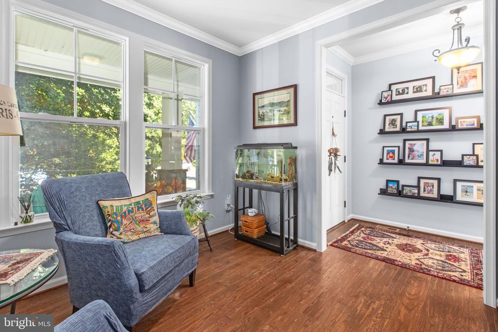 7116 LAKE DR, Warrenton, VA 20187
