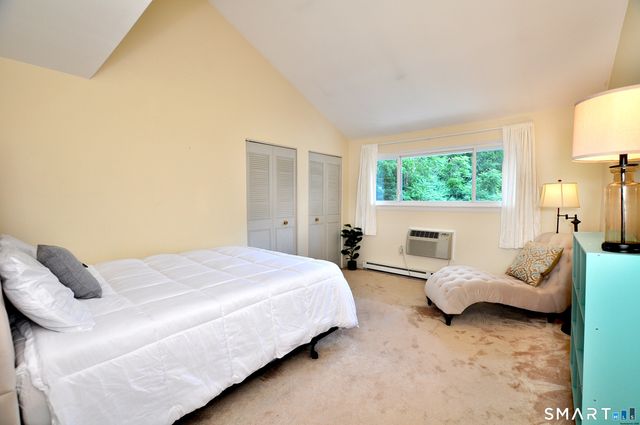 10 Massaco Street R, Simsbury, CT 06070