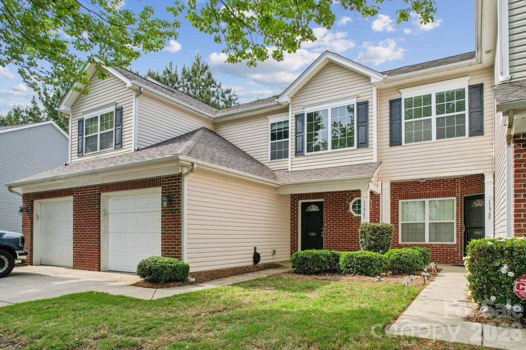 11961 Stratfield Place Circle, Pineville, NC 28134