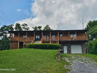 2440 Levee Way, Sevierville, TN 37876