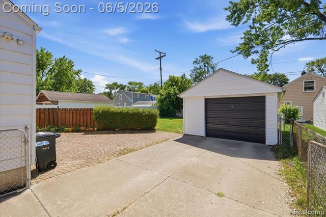 1959 Cass Boulevard, Berkley, MI 48072
