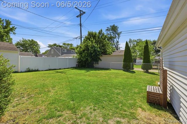 1959 Cass Boulevard, Berkley, MI 48072