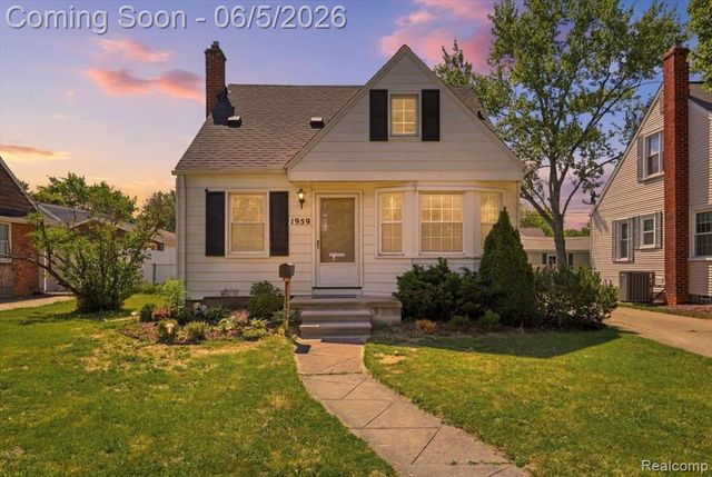 1959 Cass Boulevard, Berkley, MI 48072