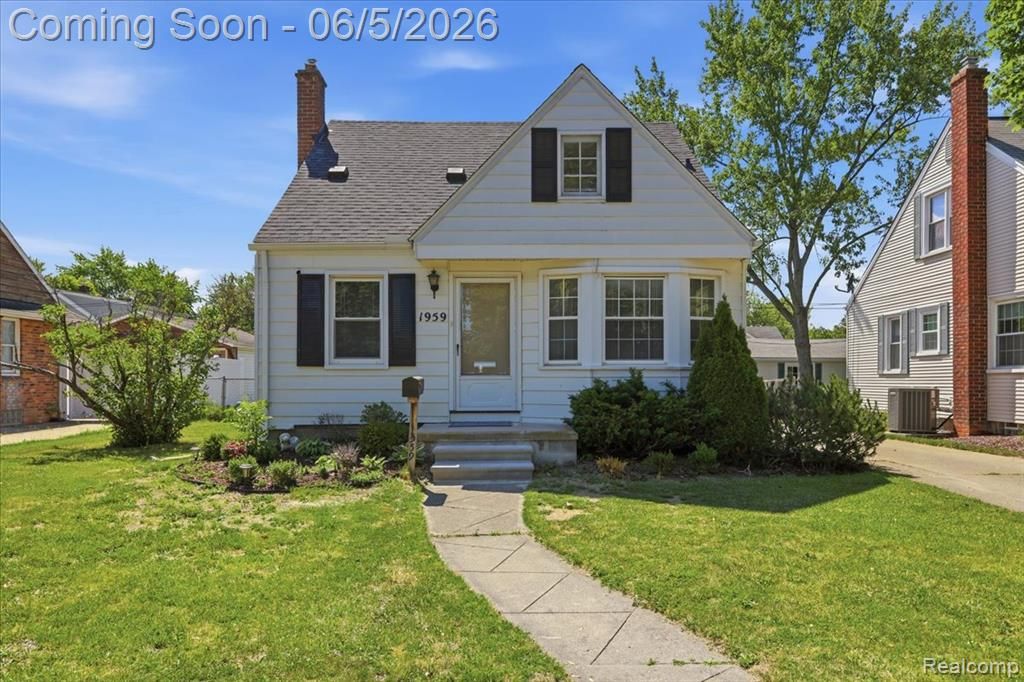 1959 Cass Boulevard, Berkley, MI 48072
