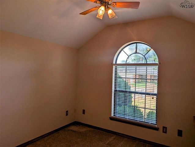 816 SUGARBUSH LANE, Burkburnett, TX 76354