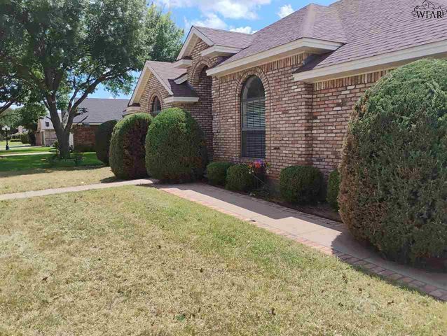 816 SUGARBUSH LANE, Burkburnett, TX 76354