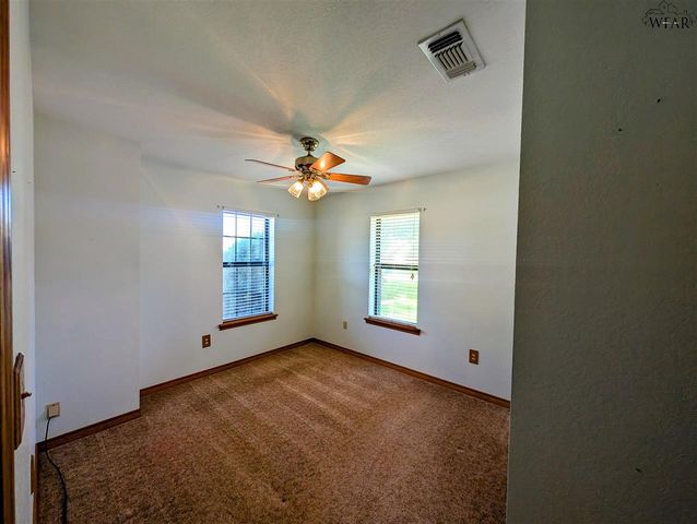 816 SUGARBUSH LANE, Burkburnett, TX 76354