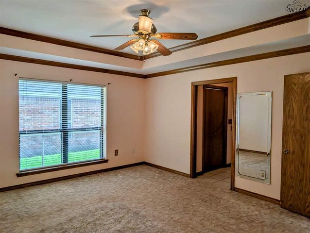 816 SUGARBUSH LANE, Burkburnett, TX 76354