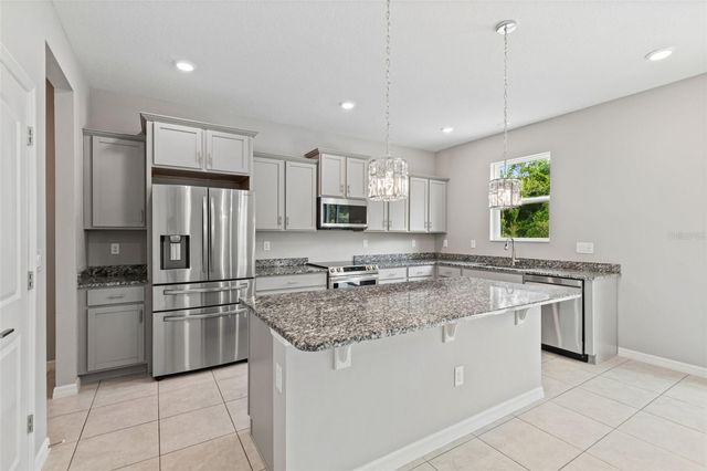 9235 FREEDOM HILL DRIVE, Seffner, FL 33584