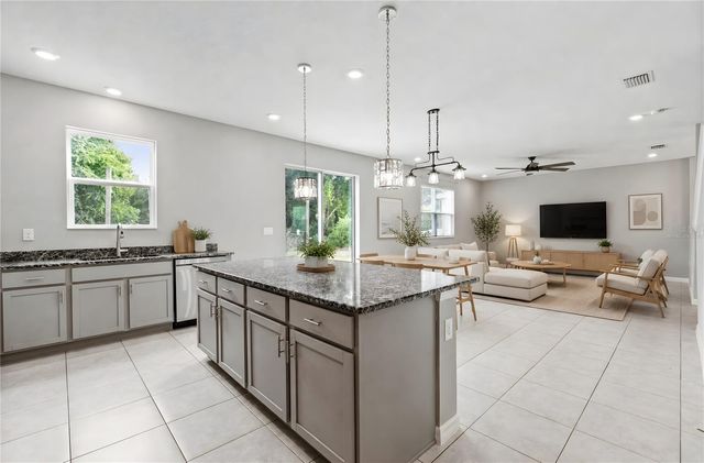 9235 FREEDOM HILL DRIVE, Seffner, FL 33584
