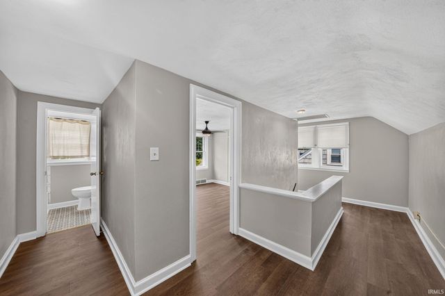 723 W Angela Boulevard, South Bend, IN 46617
