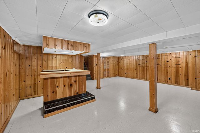 723 W Angela Boulevard, South Bend, IN 46617