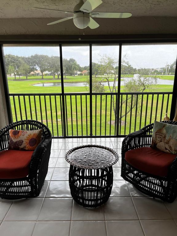 12870 Briarlake Drive 205, Palm Beach Gardens, FL 33418