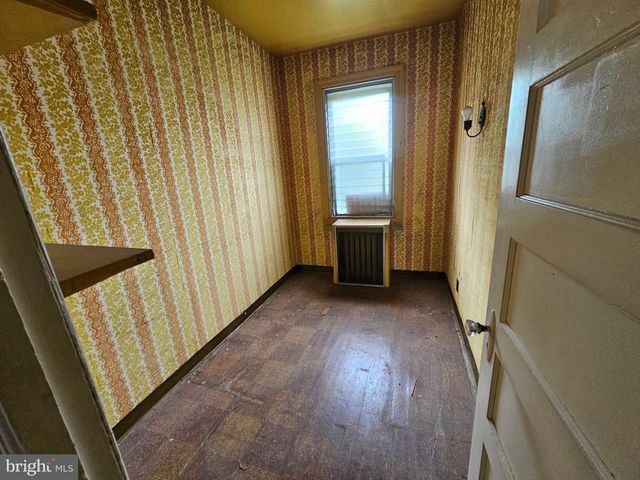 1928 LAVEER ST, Philadelphia, PA 19141