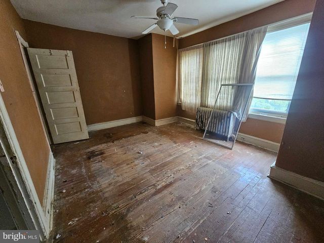1928 LAVEER ST, Philadelphia, PA 19141