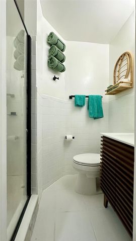 1145 NE 17th Terrace 2, Fort Lauderdale, FL 33304