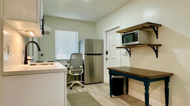 1145 NE 17th Terrace 2, Fort Lauderdale, FL 33304