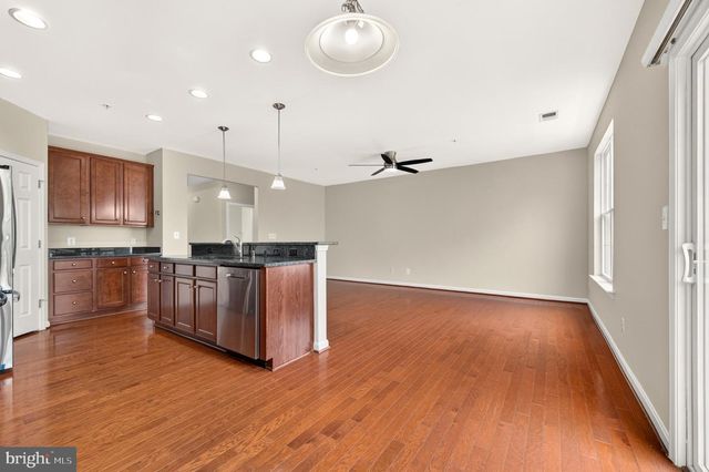 22354 CONCORD STATION TER, Ashburn, VA 20148
