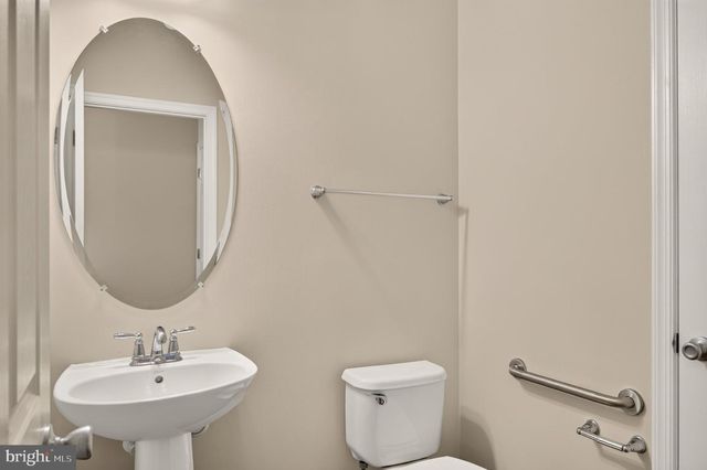 22354 CONCORD STATION TER, Ashburn, VA 20148