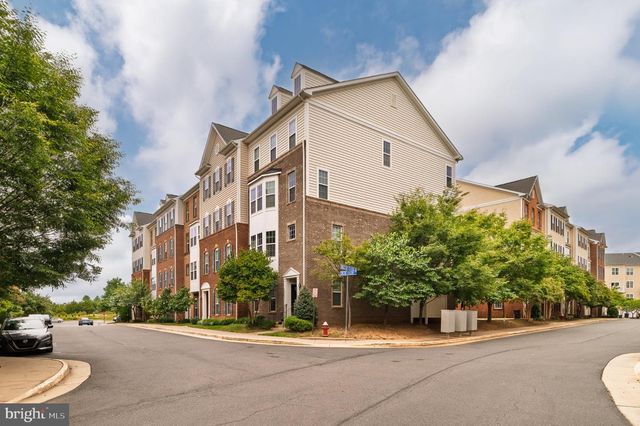 22354 CONCORD STATION TER, Ashburn, VA 20148