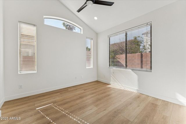 9934 E EMPRESS Avenue, Mesa, AZ 85208