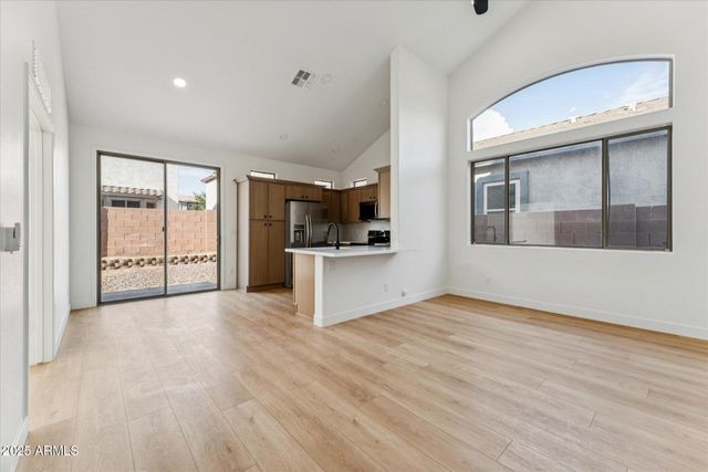 9934 E EMPRESS Avenue, Mesa, AZ 85208