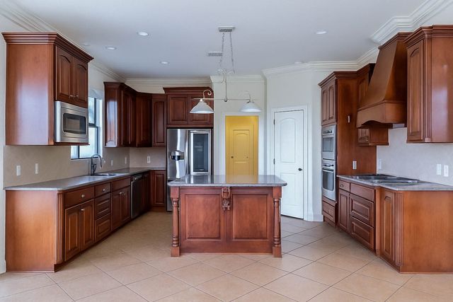 9383 Milbank Drive, Shreveport, LA 71115