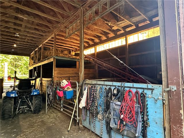 1496 Methodist Rd, Salem Twp, PA 16125