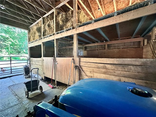 1496 Methodist Rd, Salem Twp, PA 16125