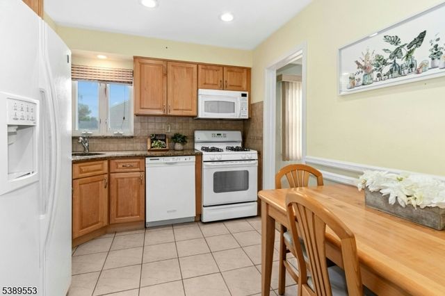 17 GARSIDE PLACE, Clark Twp., NJ 07066