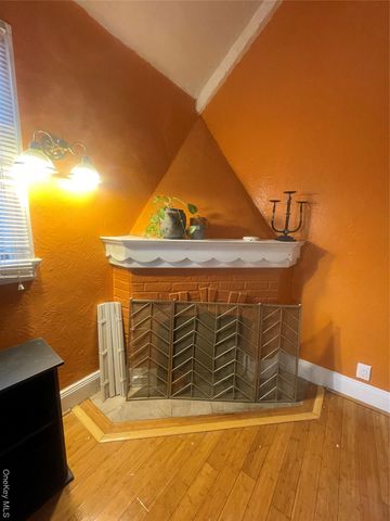 21633 118th Avenue, Cambria Heights, NY 11411