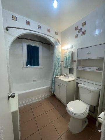 21633 118th Avenue, Cambria Heights, NY 11411