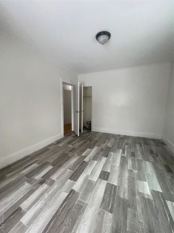 21633 118th Avenue, Cambria Heights, NY 11411