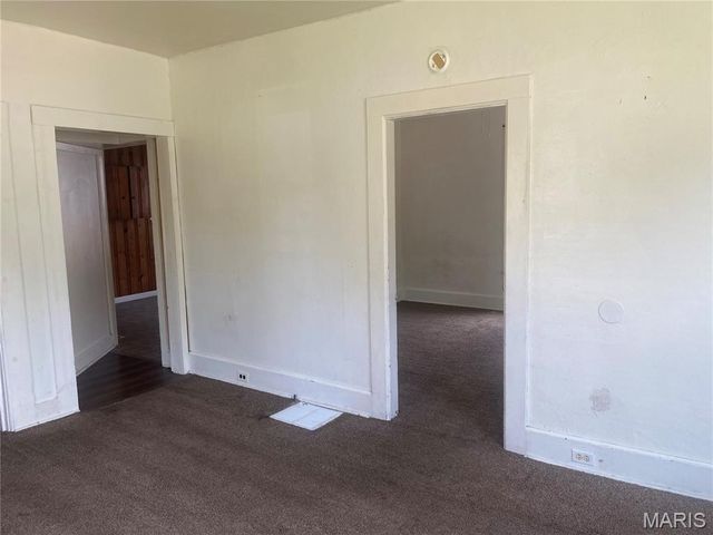 1105 W 9th Street, Alton, IL 62002