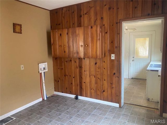 1105 W 9th Street, Alton, IL 62002