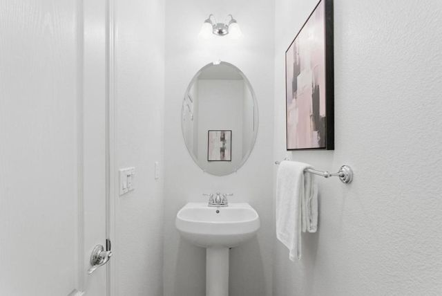 231 Peppermint Tree Terrace 3, Sunnyvale, CA 94086