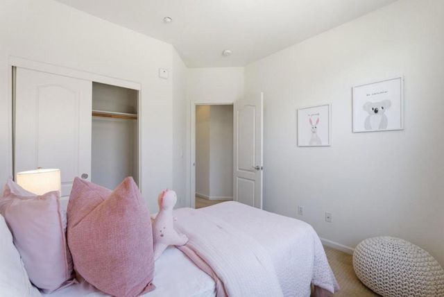 231 Peppermint Tree Terrace 3, Sunnyvale, CA 94086