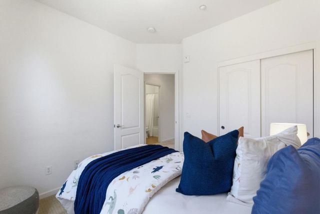 231 Peppermint Tree Terrace 3, Sunnyvale, CA 94086
