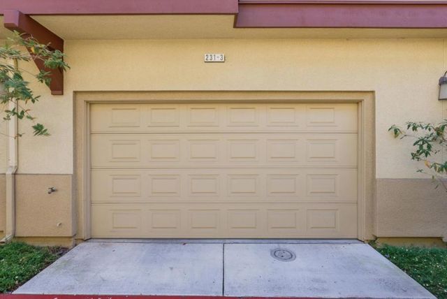231 Peppermint Tree Terrace 3, Sunnyvale, CA 94086