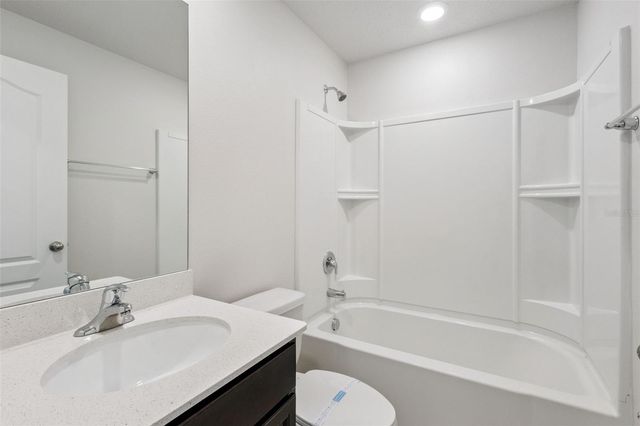 1613 ORNE STREET, Mascotte, FL 34753