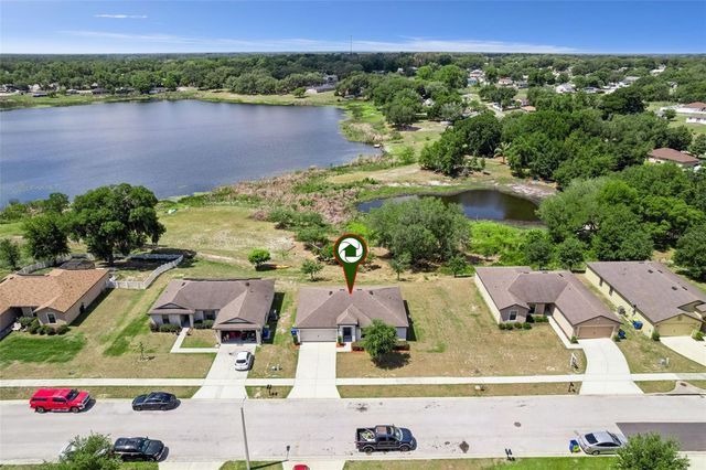 1613 ORNE STREET, Mascotte, FL 34753