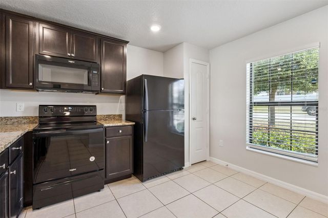 1613 ORNE STREET, Mascotte, FL 34753