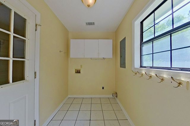 565 S OAKS Courts, Waycross, GA 31503