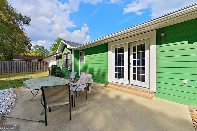 565 S OAKS Courts, Waycross, GA 31503